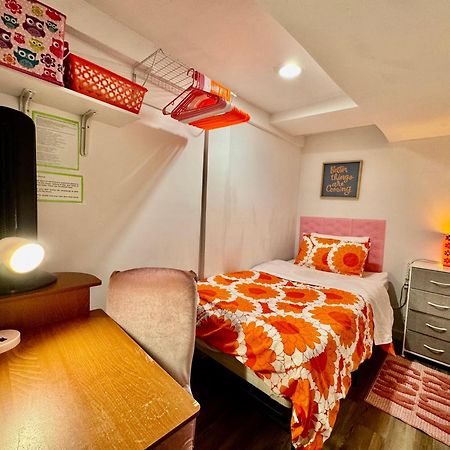 Private Tiny Room On The 1St Floor With Shared Bathroom Near Airport And Downtown Seattte 시애틀 외부 사진