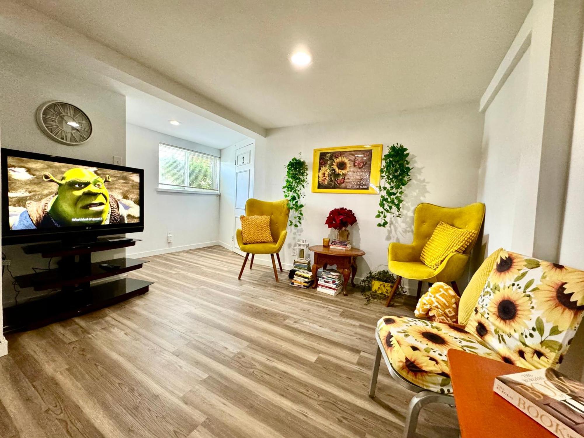Private Tiny Room On The 1St Floor With Shared Bathroom Near Airport And Downtown Seattte 시애틀 외부 사진