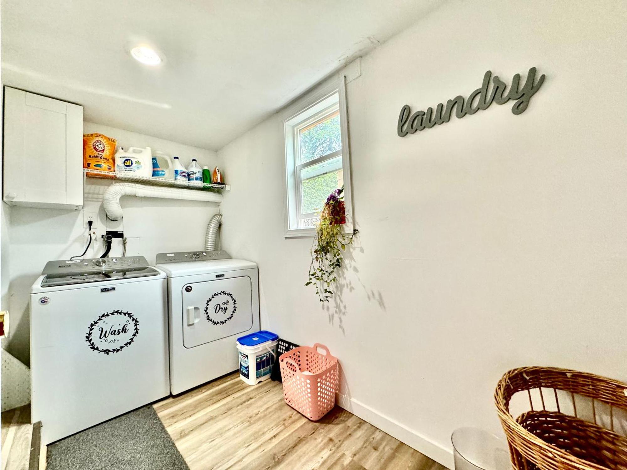 Private Tiny Room On The 1St Floor With Shared Bathroom Near Airport And Downtown Seattte 시애틀 외부 사진