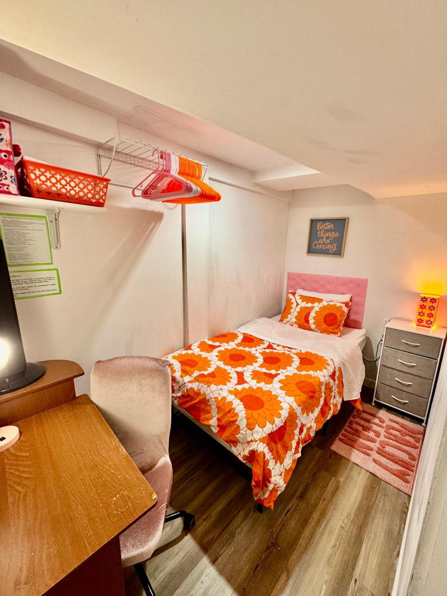 Private Tiny Room On The 1St Floor With Shared Bathroom Near Airport And Downtown Seattte 시애틀 외부 사진