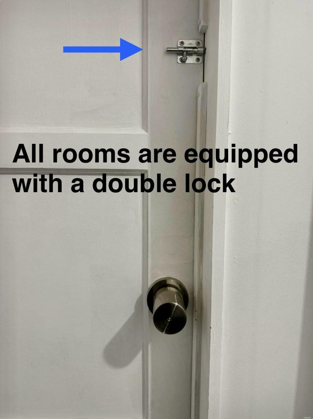 Private Tiny Room On The 1St Floor With Shared Bathroom Near Airport And Downtown Seattte 시애틀 외부 사진